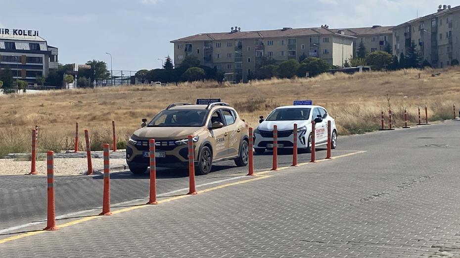 Ehliyet Sınavında Devrim: Serbest Güzergah Uygulaması ile Akan Trafikte Sürüş Deneyimi