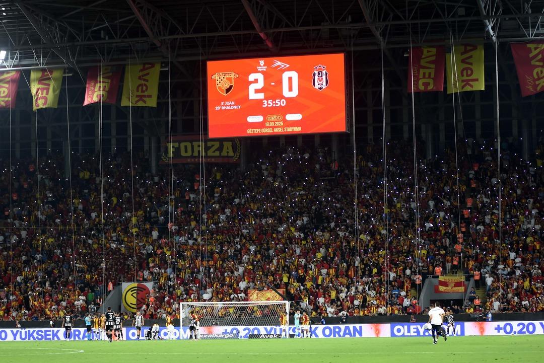 Son dakika: Beşiktaş İzmir'de şişirilmiş! Görtepe siyah beyaz yenildi 3-0 5