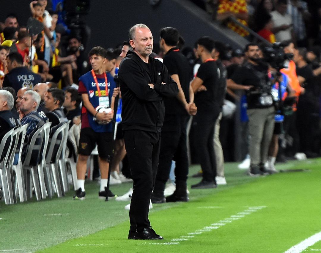 Son dakika: Beşiktaş İzmir'de şişirilmiş! Görtepe beyazları siyah beyaz yendi 3-0 3